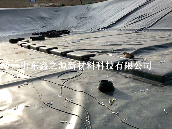 魚(yú)塘養(yǎng)殖防滲膜鋪設(shè)：創(chuàng)新施工，高效防滲的綠色養(yǎng)殖新篇章